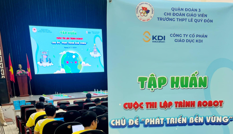 Khởi động sân chơi lập trình Robot