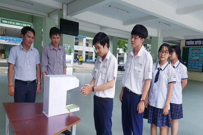 Phòng dịch Covid-19 với xà phòng bằng... giấy