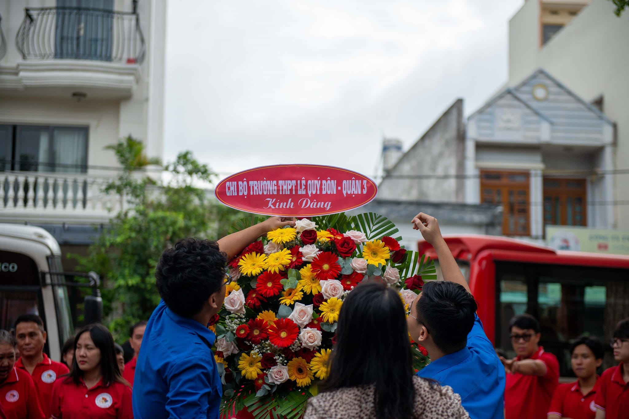 Tìm về nguồn cội
